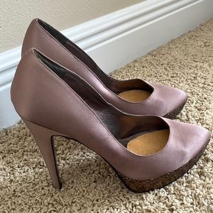 Nina mauve/pinkish heel with glitter platform size 9.5